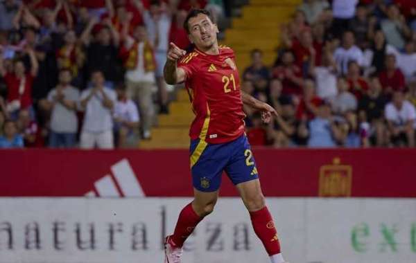 España gana a Andorra en un amistoso gracias a un triplete de Oyarzabal