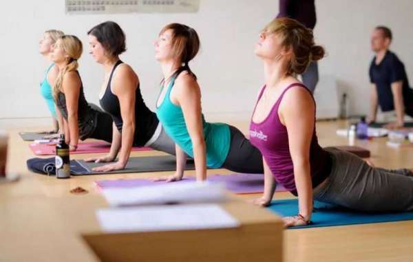 200 Hour Yoga Teacher Training In Rishikesh